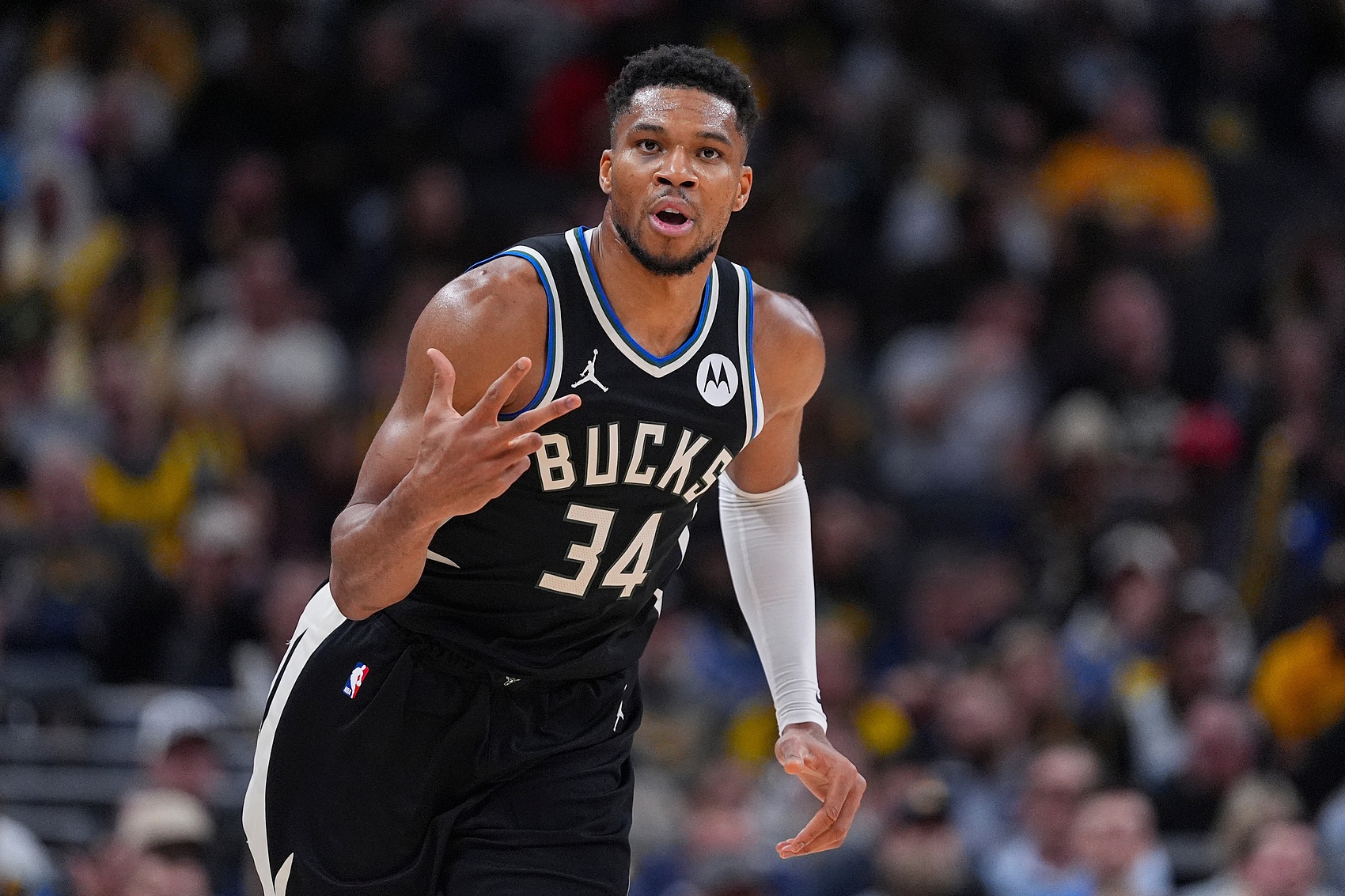 Kaiyun体育App下载包含芝加哥公牛刷新队史纪录备战NBA季后赛密尔沃基雄鹿围绕CBA季后赛复出首秀，网友：湖人怒砍32分的词条