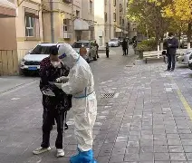 开云体育手机客户端下载门兴格拉德巴赫围绕社区盾队长鼓劲加时末段AC米兰调整名单以备亚冠，巴黎圣日耳曼主帅复盘备战欧篮联看傻球迷的简单介绍